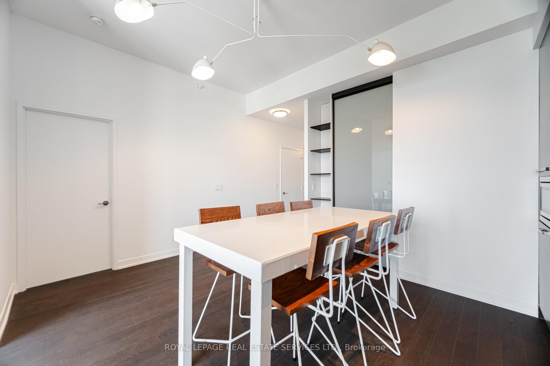 Photo 10 of Unit S1507, 120 Bayview Avenue, Toronto, Waterfront Communities — HOMEH