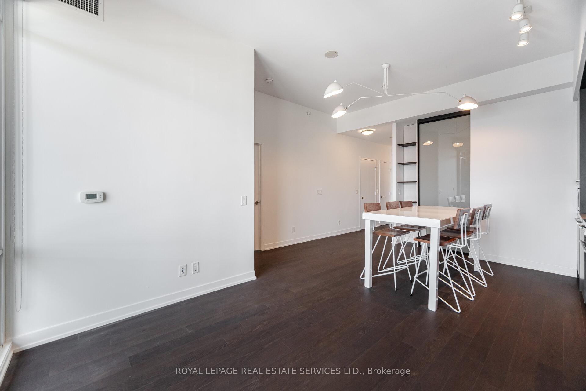 Photo 16 of Unit S1507, 120 Bayview Avenue, Toronto, Waterfront Communities — HOMEH