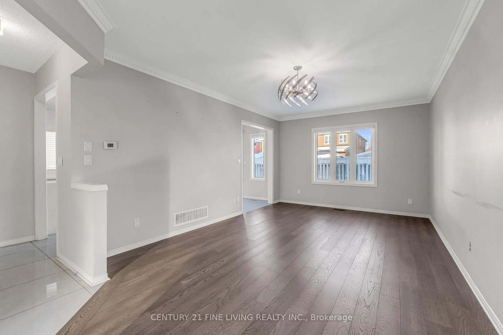Photo 10 of 3 Sailwind Road, Brampton, Sandringham-Wellington — HOMEH