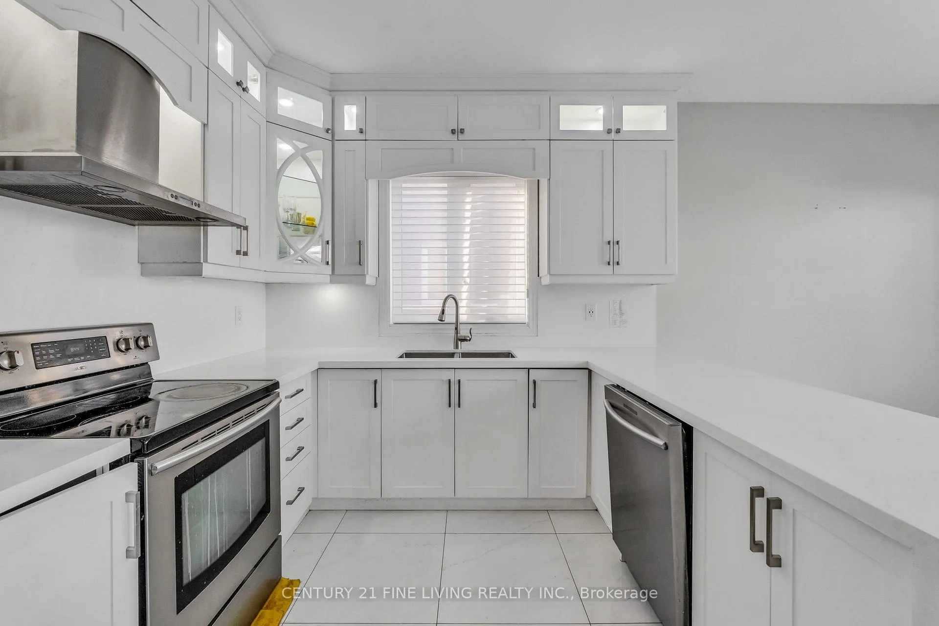 Photo 17 of 3 Sailwind Road, Brampton, Sandringham-Wellington — HOMEH