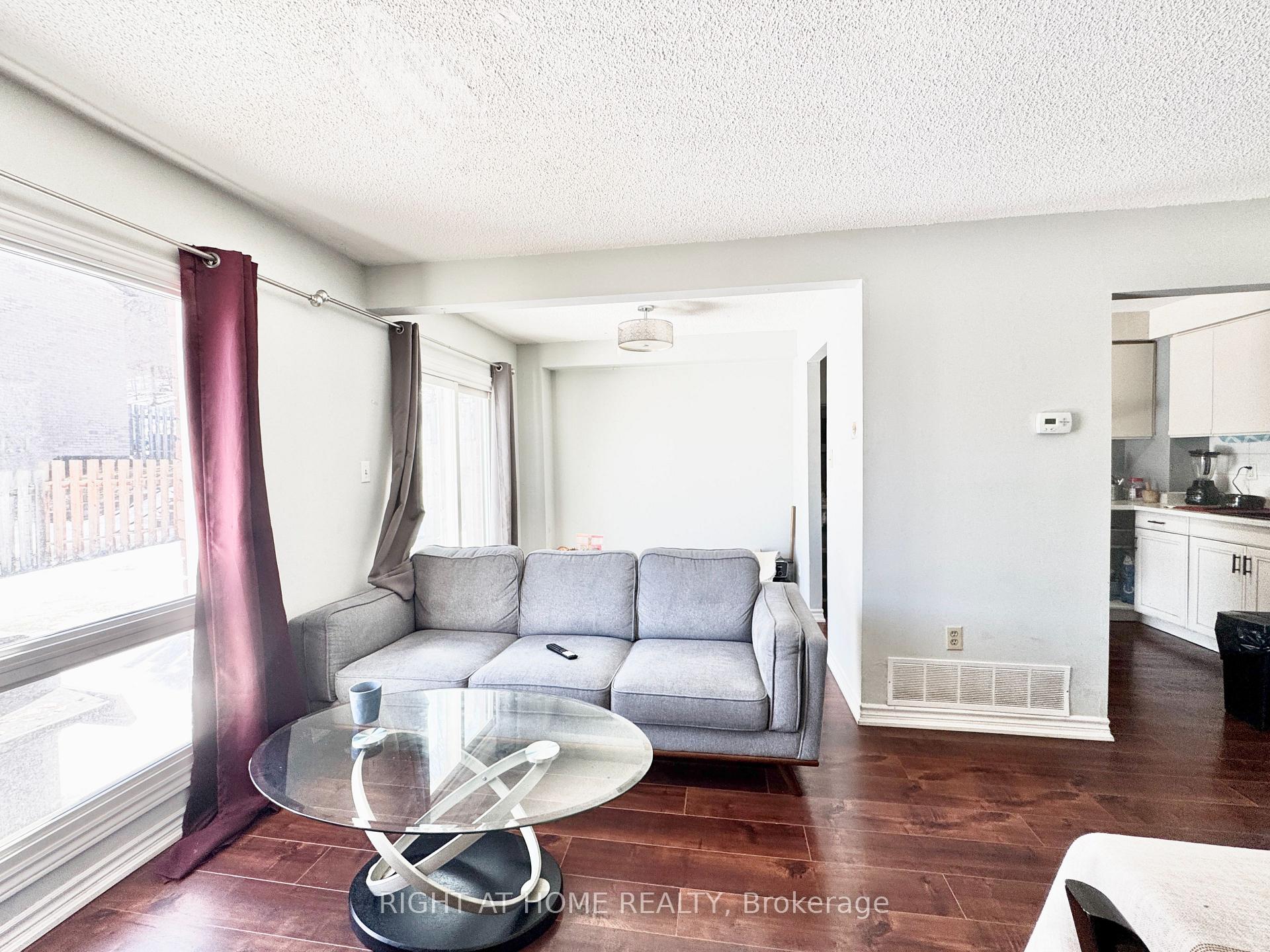 Photo 2 of Unit 45, 52 Adelaide Street, Barrie, Allandale — HOMEH