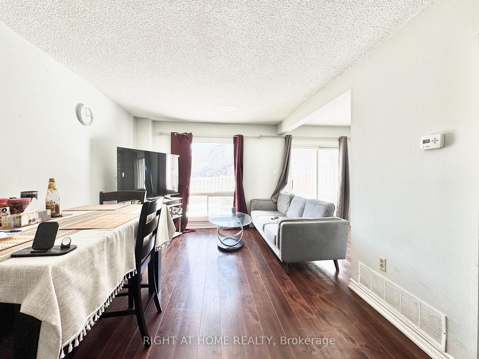 Photo 4 of Unit 45, 52 Adelaide Street, Barrie, Allandale — HOMEH