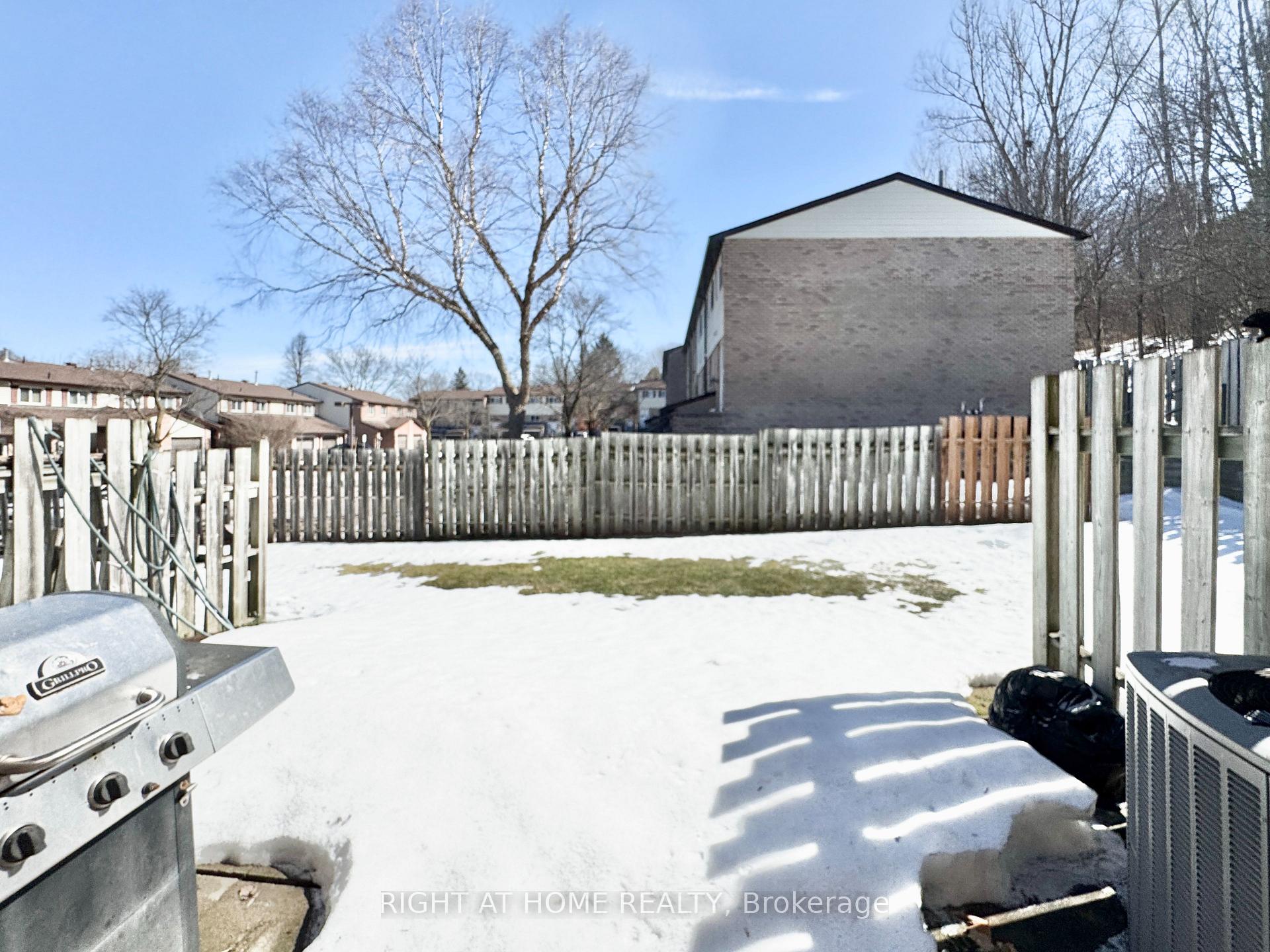 Photo 13 of Unit 45, 52 Adelaide Street, Barrie, Allandale — HOMEH