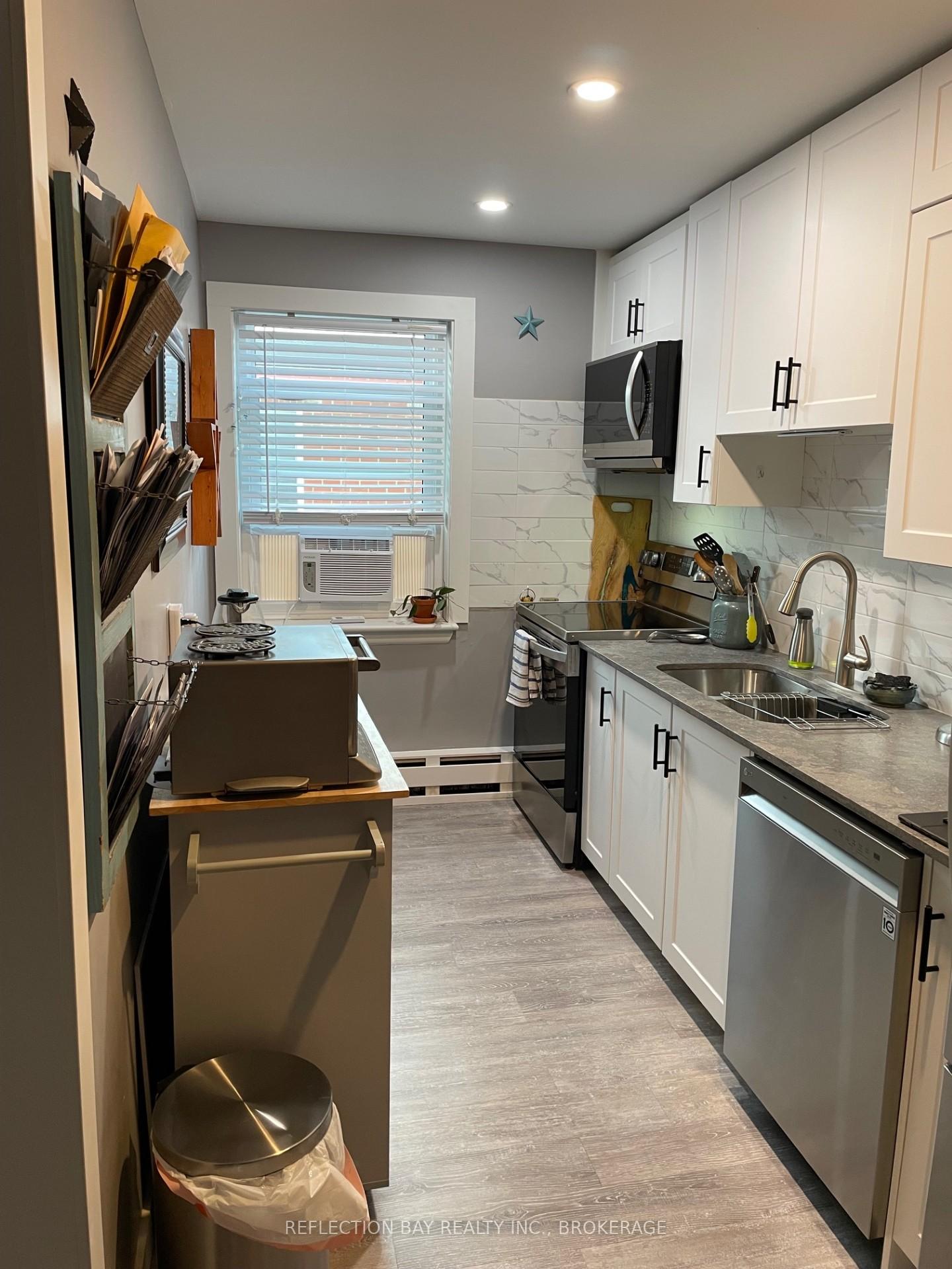Photo 29 of Unit 8, 5 Applewood Avenue, Hamilton, Stoney Creek — HOMEH