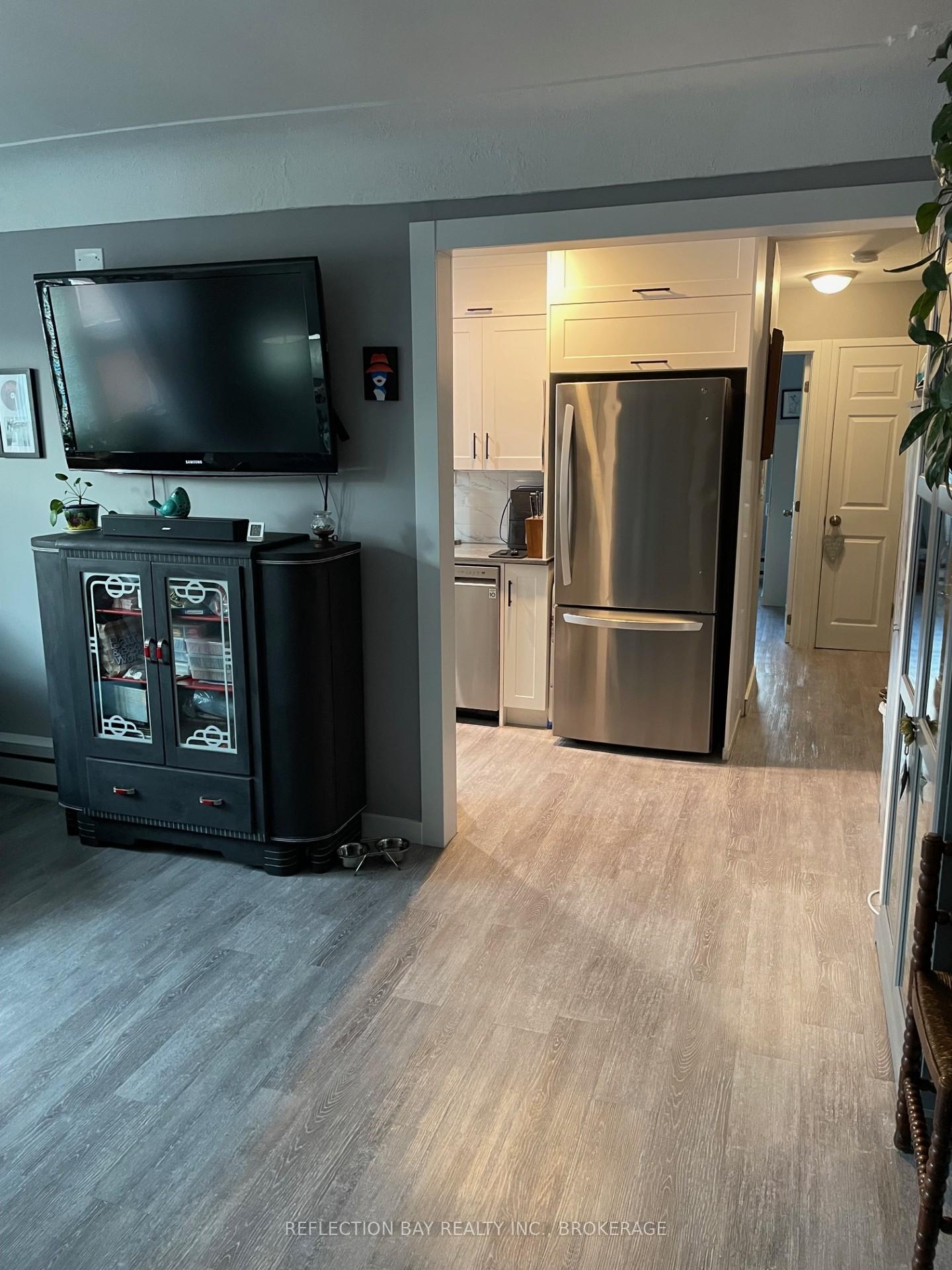 Photo 9 of Unit 8, 5 Applewood Avenue, Hamilton, Stoney Creek — HOMEH
