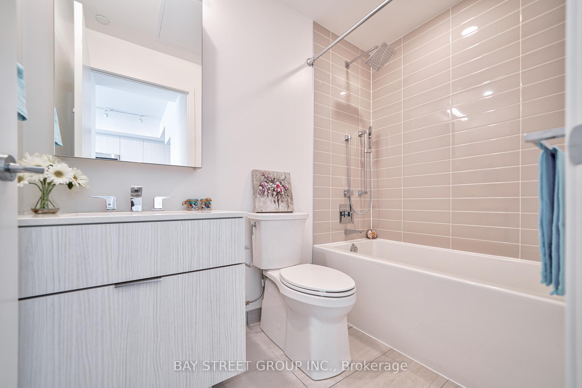 Photo 29 of Unit 3204, 25 Richmond Street E, Toronto, Church-Yonge Corridor — HOMEH