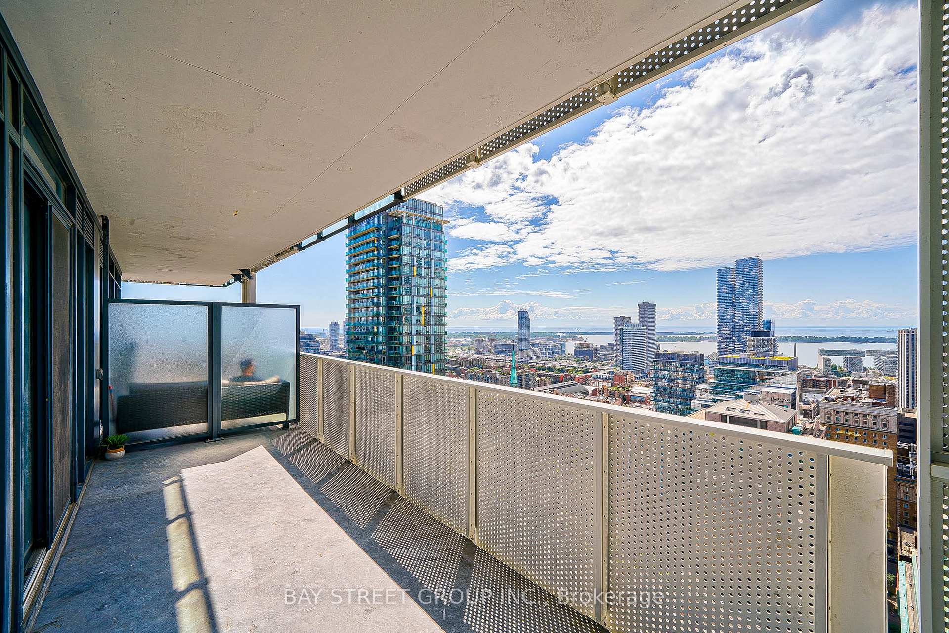 Photo 32 of Unit 3204, 25 Richmond Street E, Toronto, Church-Yonge Corridor — HOMEH