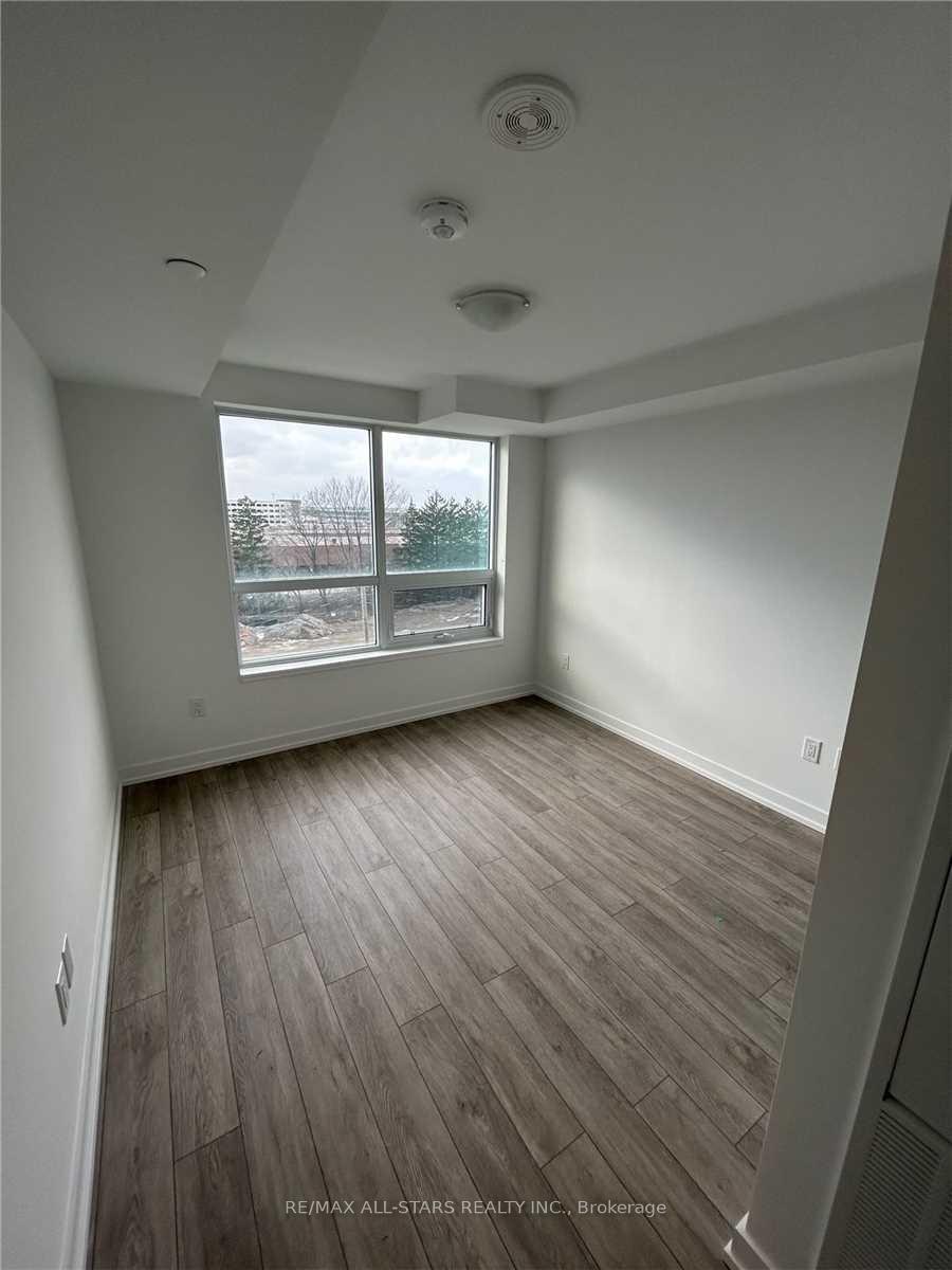 Photo 5 of Unit 519, 1480 Bayly Street, Pickering, Bay Ridges — HOMEH