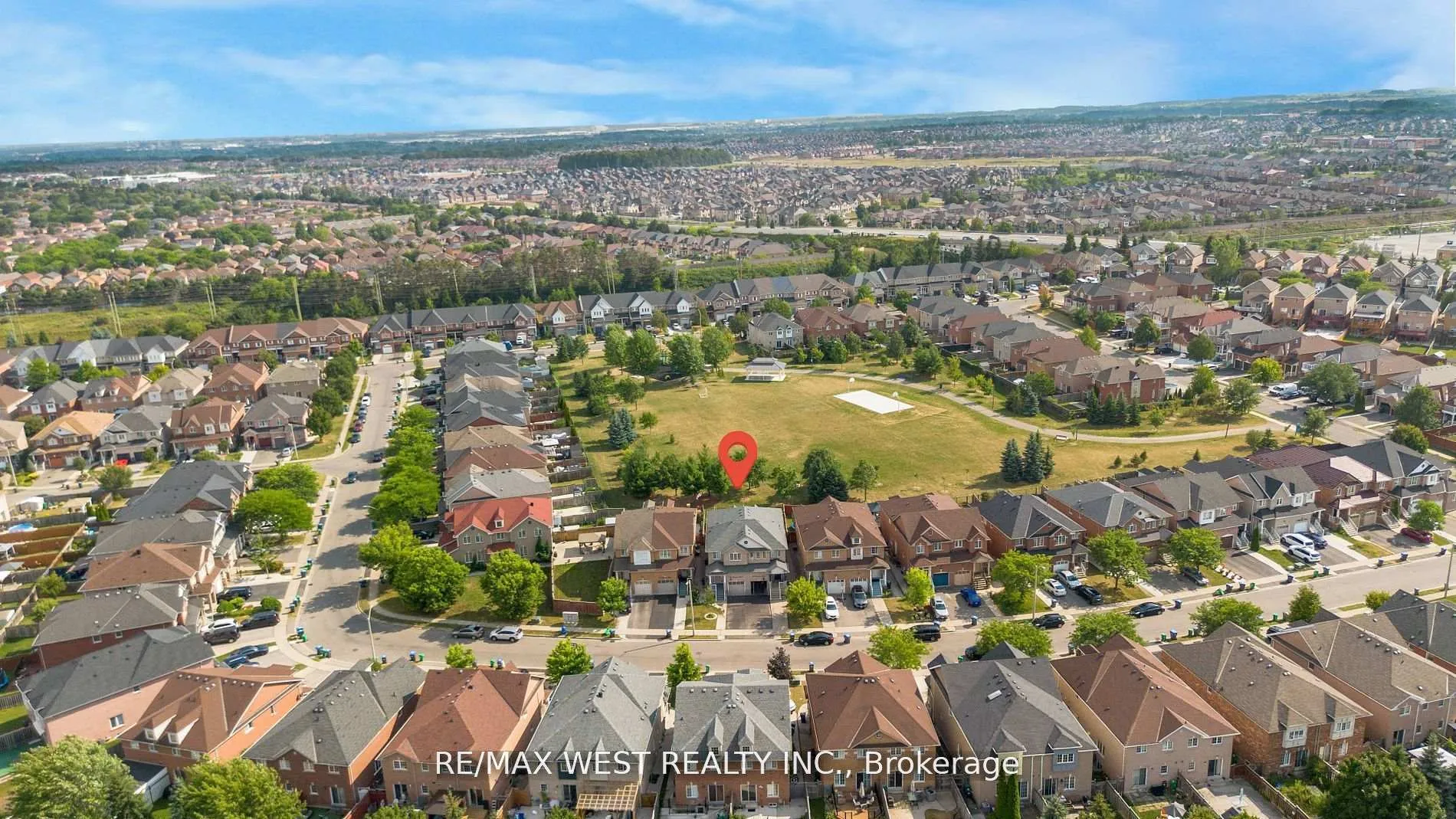 Photo 13 of 35 Rotunda Street, Brampton, Fletcher's Creek Village — HOMEH