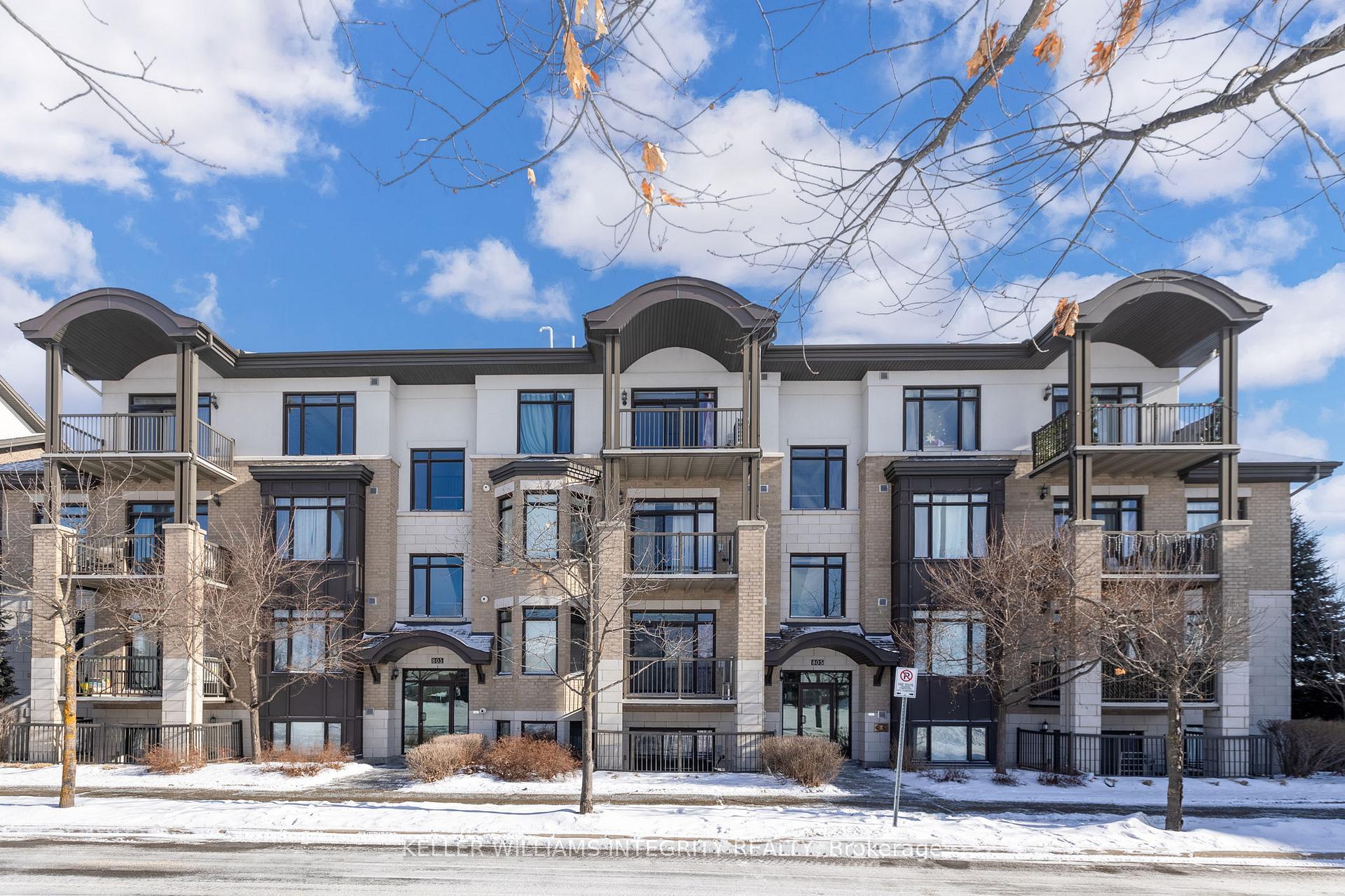 Front of Unit 206, 805 Beauparc Private