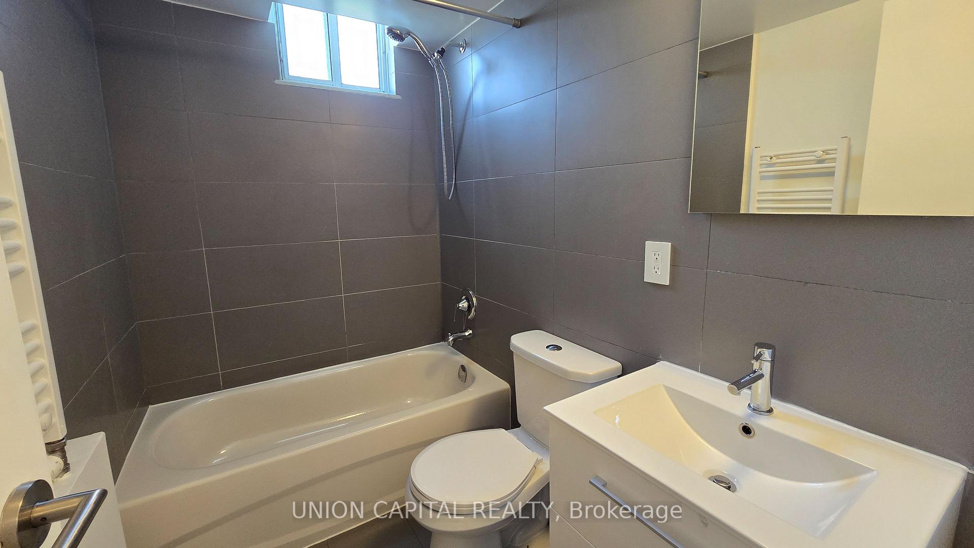 Photo 4 of Unit 1508, 230 Oak Street, Toronto, Regent Park — HOMEH