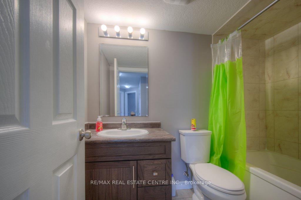 Photo 18 of Unit 36, 72 Wheat Lane N, Kitchener — HOMEH