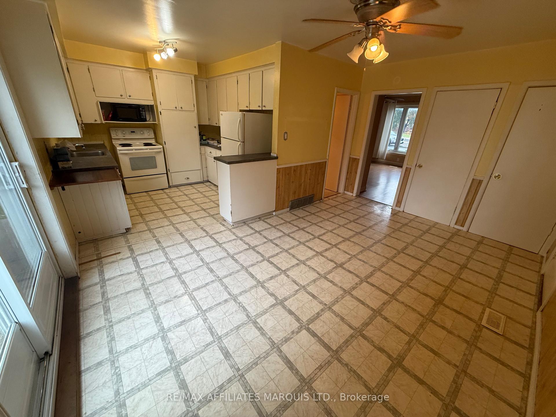 Photo 5 of 522 Second Street W, Cornwall — HOMEH