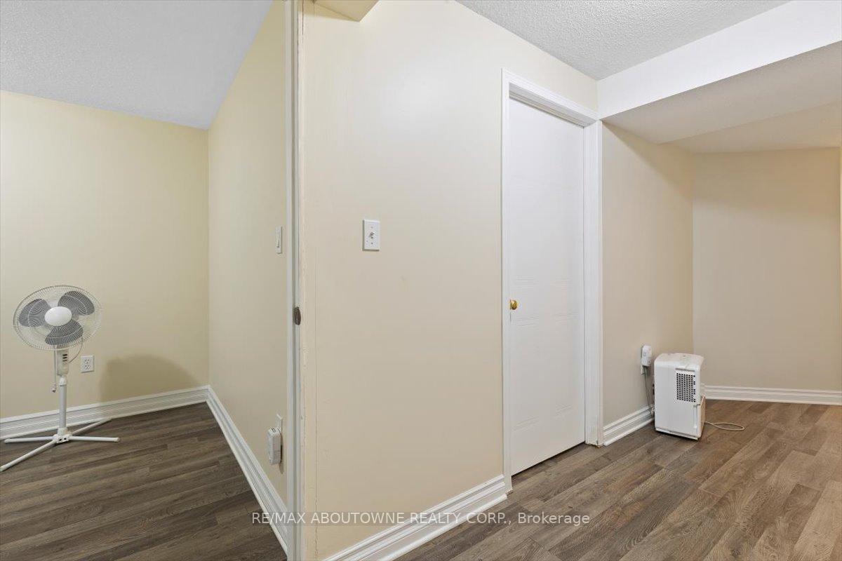 Photo 20 of Unit 63, 151 Clairfields Drive E, Guelph, Pineridge/Westminster Woods — HOMEH