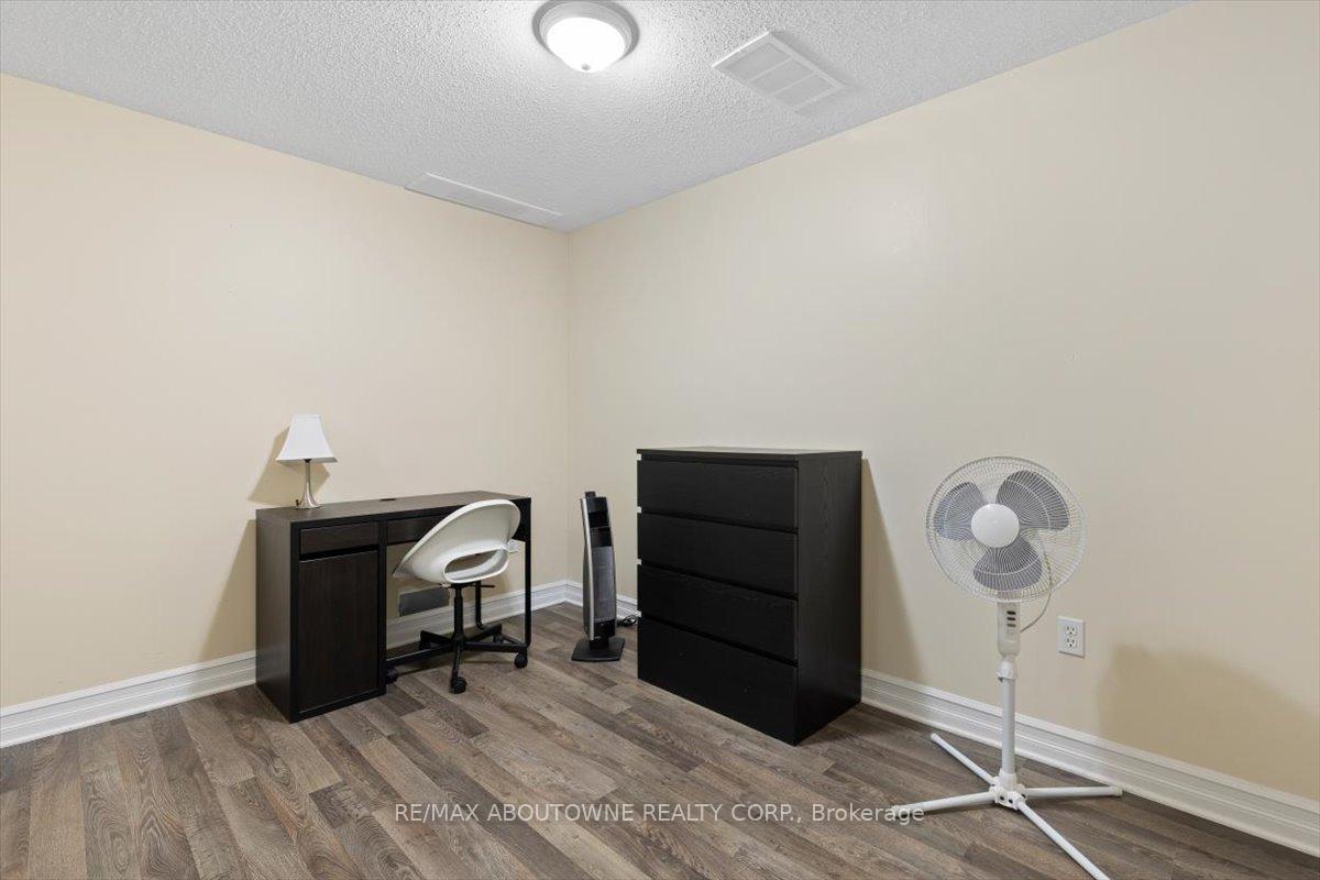 Photo 41 of Unit 63, 151 Clairfields Drive E, Guelph, Pineridge/Westminster Woods — HOMEH