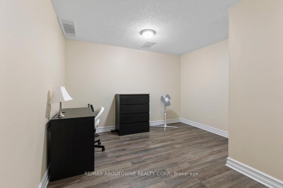 Photo 42 of Unit 63, 151 Clairfields Drive E, Guelph, Pineridge/Westminster Woods — HOMEH