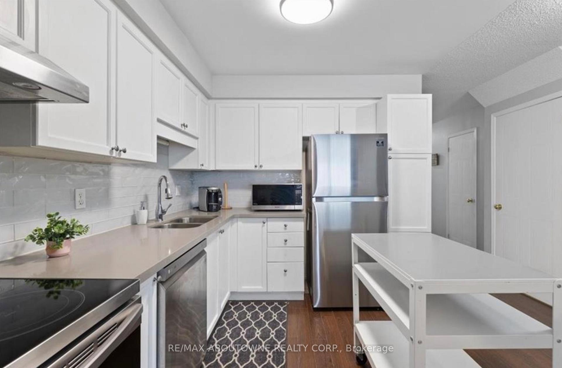 Photo 24 of Unit 63, 151 Clairfields Drive E, Guelph, Pineridge/Westminster Woods — HOMEH