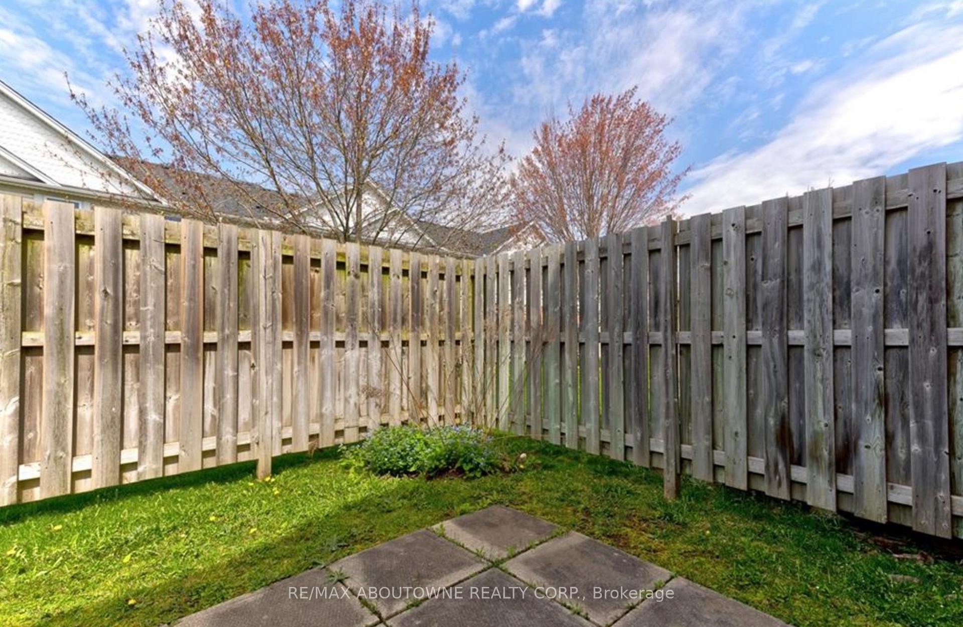 Photo 51 of Unit 63, 151 Clairfields Drive E, Guelph, Pineridge/Westminster Woods — HOMEH