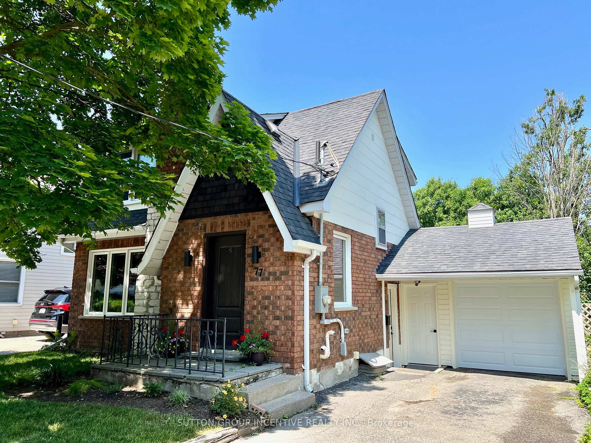 Photo 1 of 77 Drury Lane, Barrie, Wellington — HOMEH