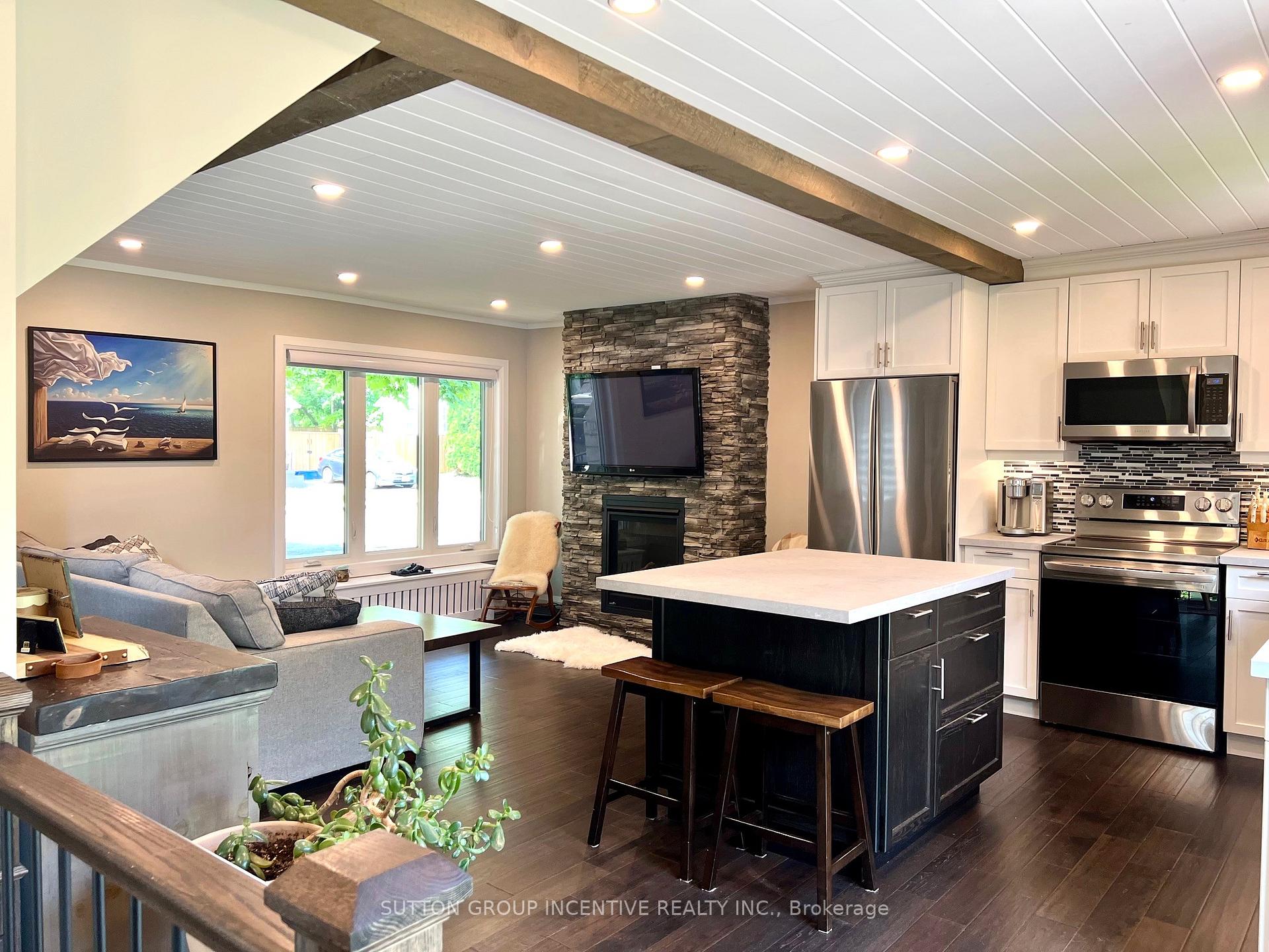 Photo 16 of 77 Drury Lane, Barrie, Wellington — HOMEH