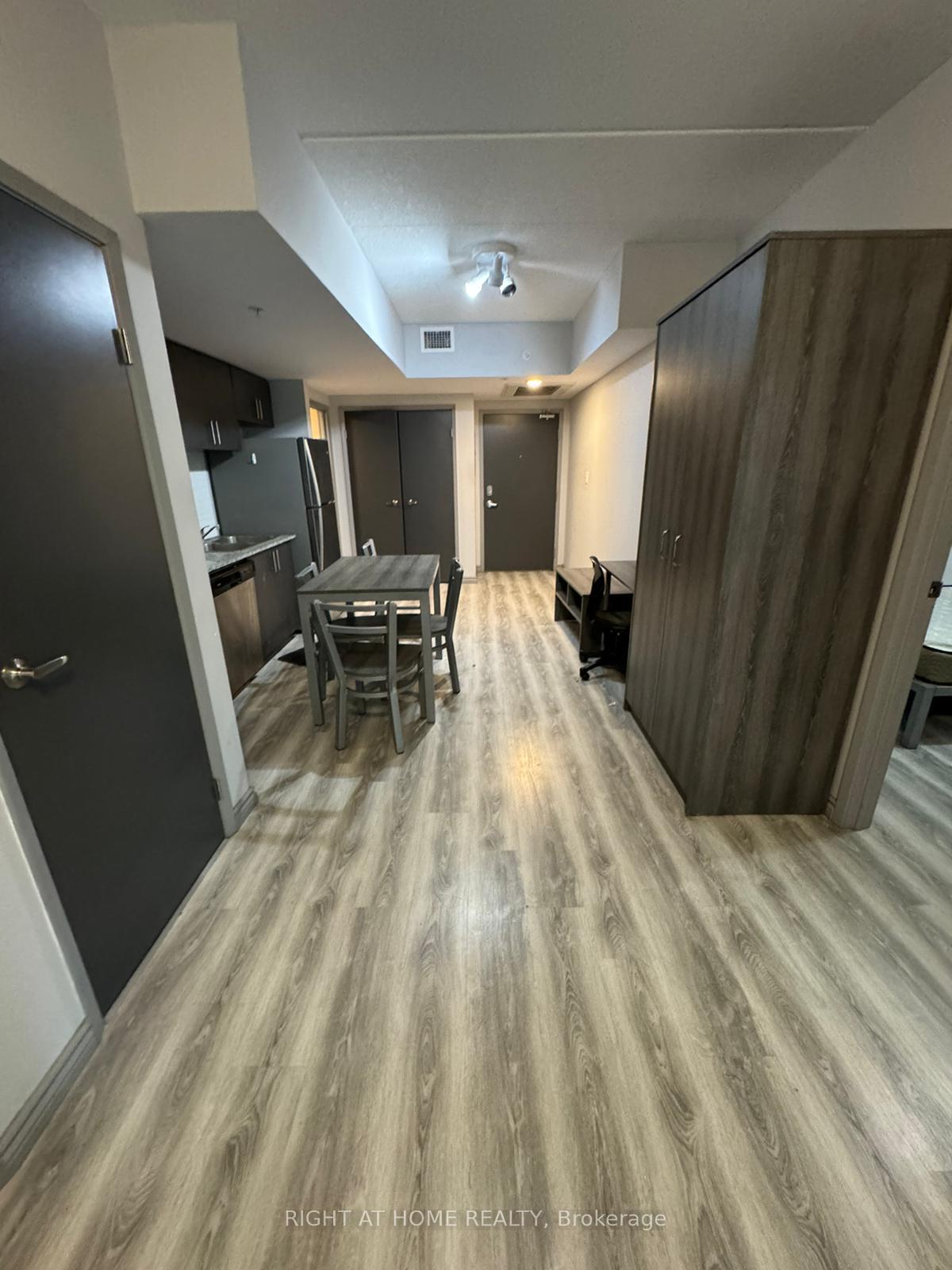 Photo 4 of Unit 108, 275 Larch Street, Waterloo, Lakeshore Village — HOMEH