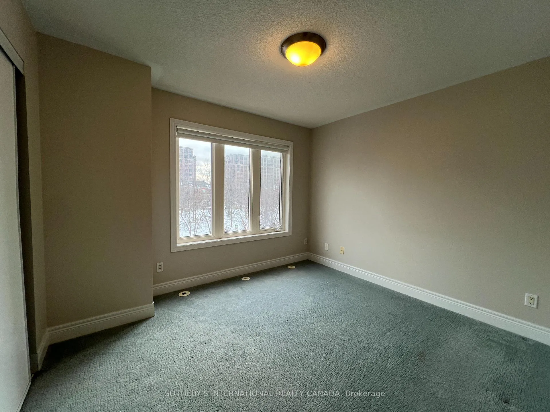 Photo 11 of 70 Suncrest Boulevard, Markham, Commerce Valley — HOMEH