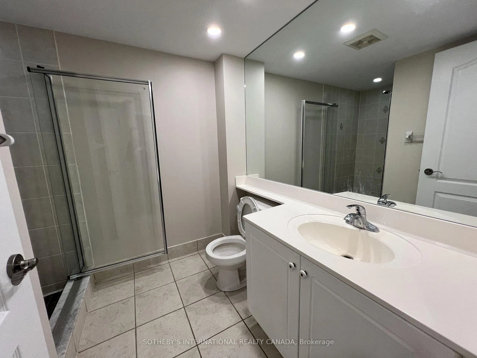 Photo 13 of 70 Suncrest Boulevard, Markham, Commerce Valley — HOMEH