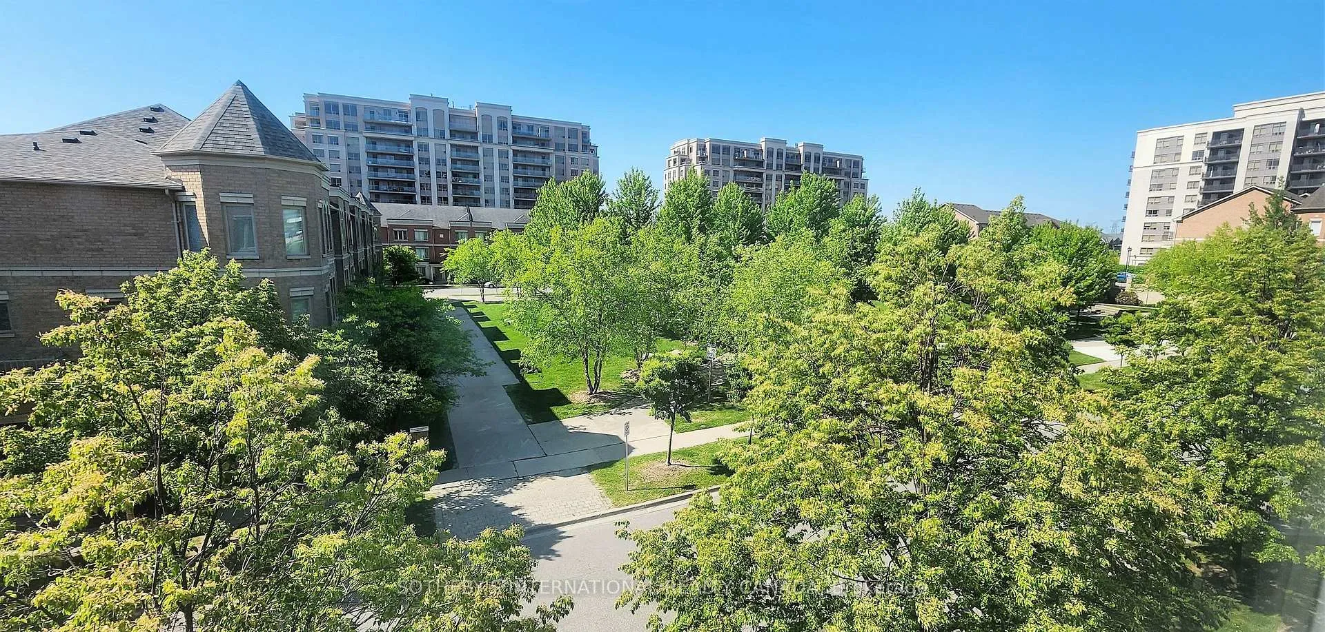 Photo 14 of 70 Suncrest Boulevard, Markham, Commerce Valley — HOMEH
