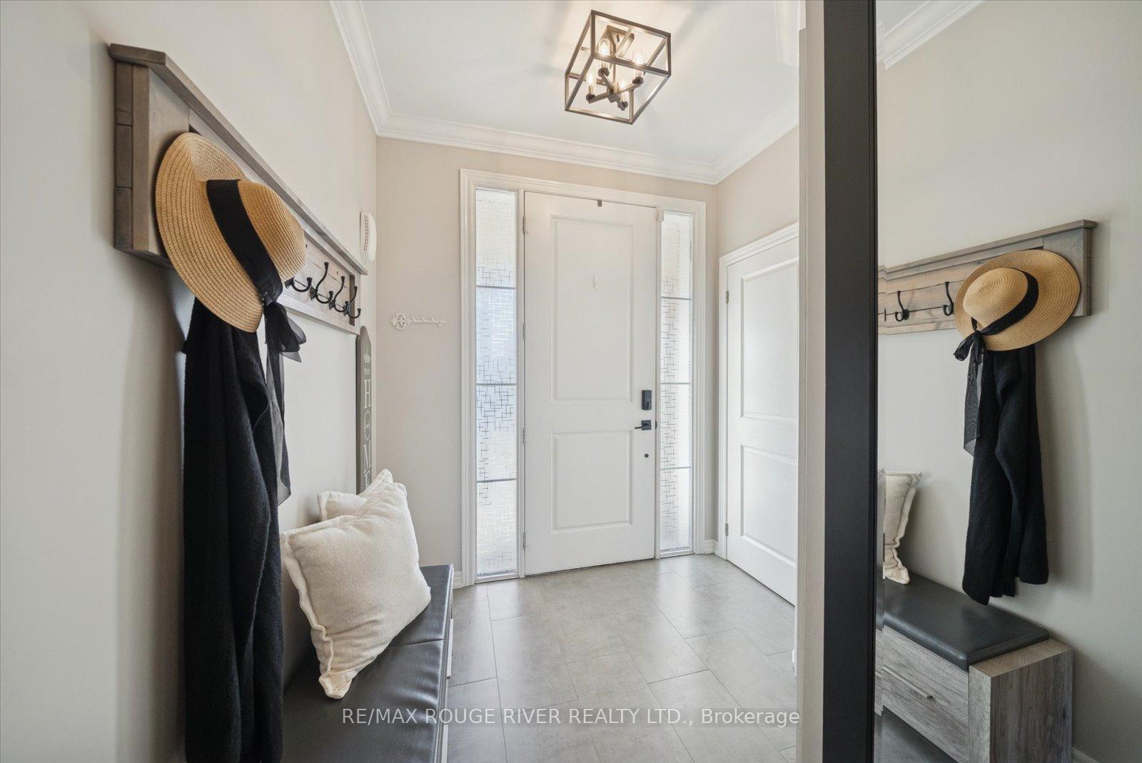 Photo 4 of 212 Ronald Hooper Avenue, Clarington, Bowmanville — HOMEH