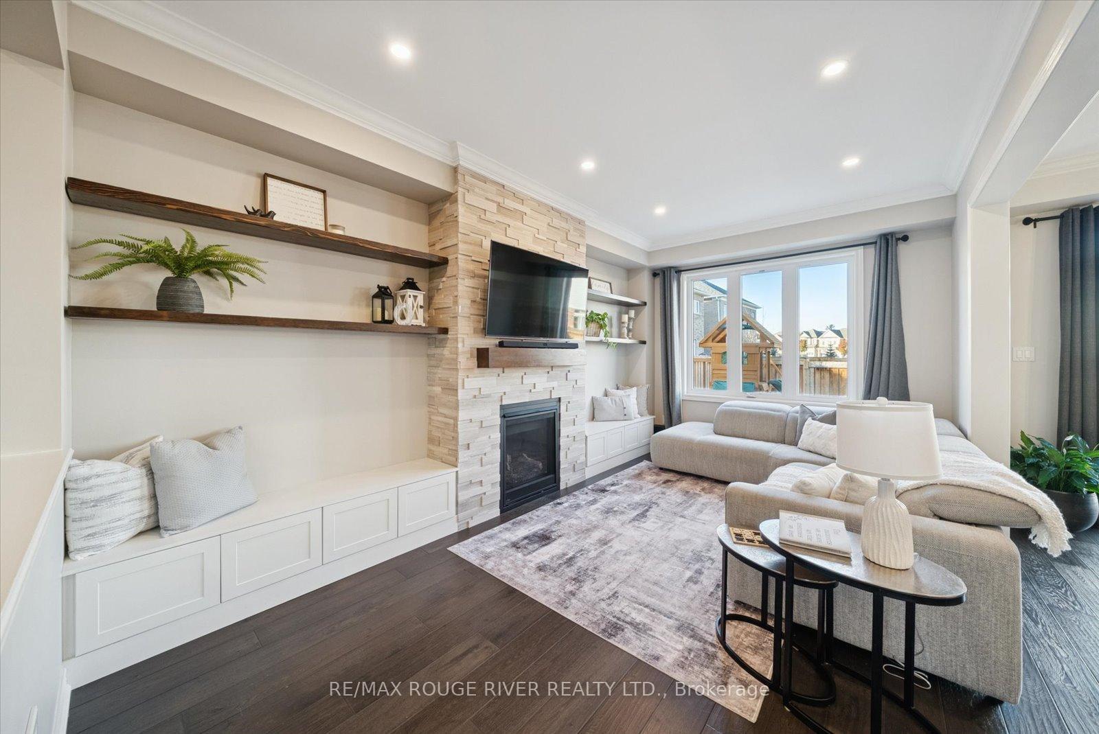 Photo 11 of 212 Ronald Hooper Avenue, Clarington, Bowmanville — HOMEH