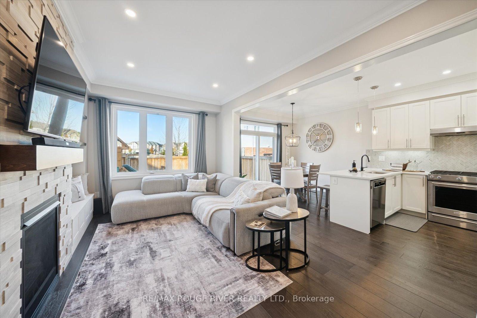 Photo 13 of 212 Ronald Hooper Avenue, Clarington, Bowmanville — HOMEH