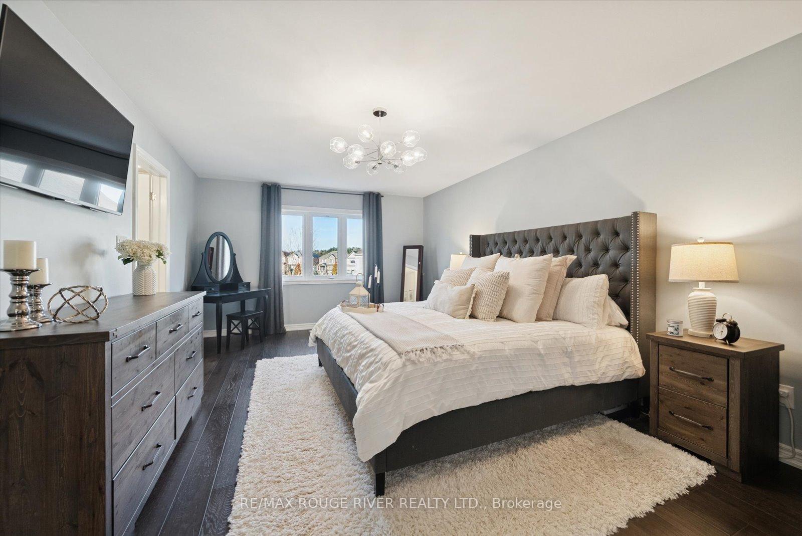 Photo 19 of 212 Ronald Hooper Avenue, Clarington, Bowmanville — HOMEH