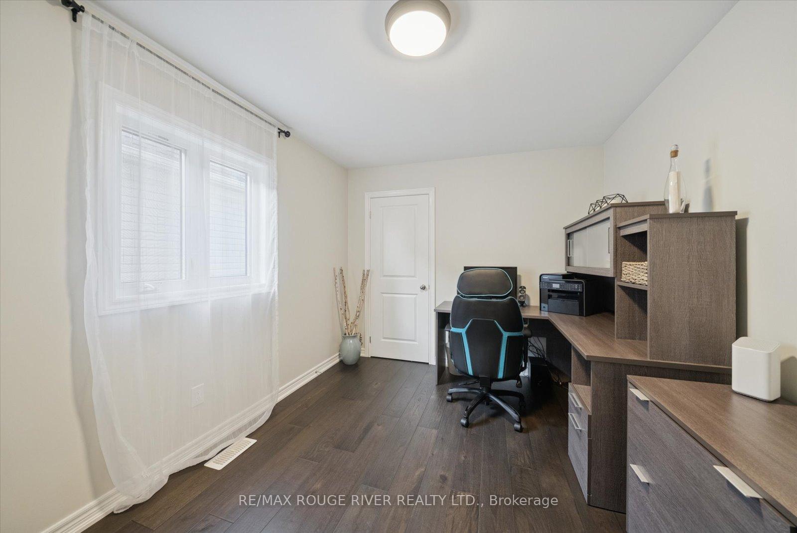 Photo 26 of 212 Ronald Hooper Avenue, Clarington, Bowmanville — HOMEH