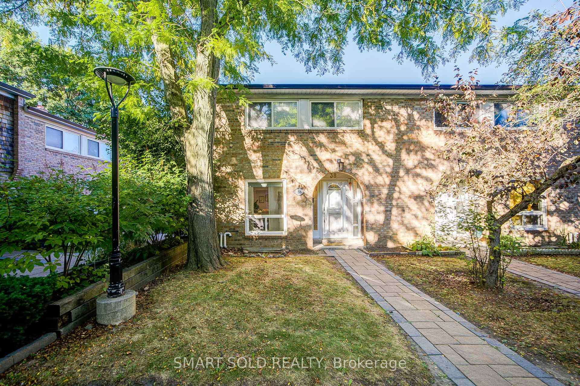 Photo 1 of Unit 38, 1 Wootten Way S, Markham, Sherwood-Amberglen — HOMEH