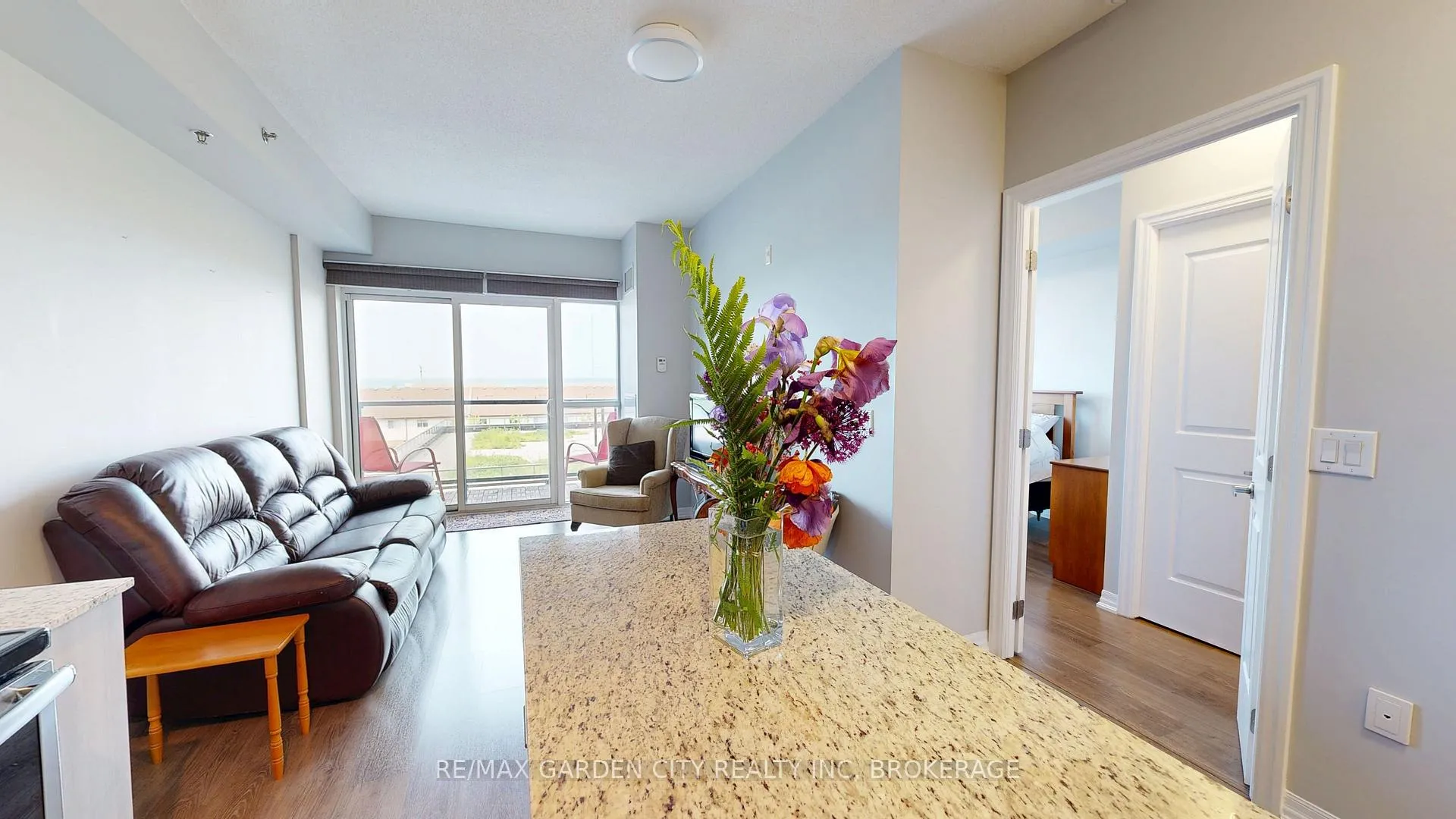 Photo 22 of Unit 304, 560 North Service Road, Grimsby, Grimsby Beach — HOMEH