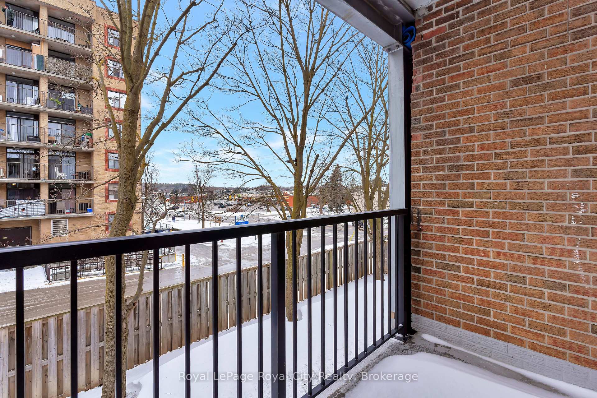 Photo 20 of Unit 202, 234 Willow Road, Guelph, Junction/Onward Willow — HOMEH