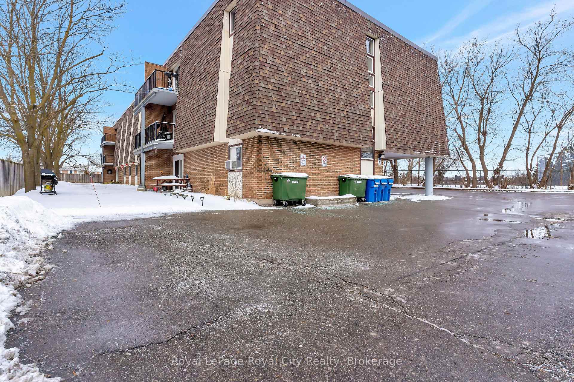 Photo 50 of Unit 202, 234 Willow Road, Guelph, Junction/Onward Willow — HOMEH