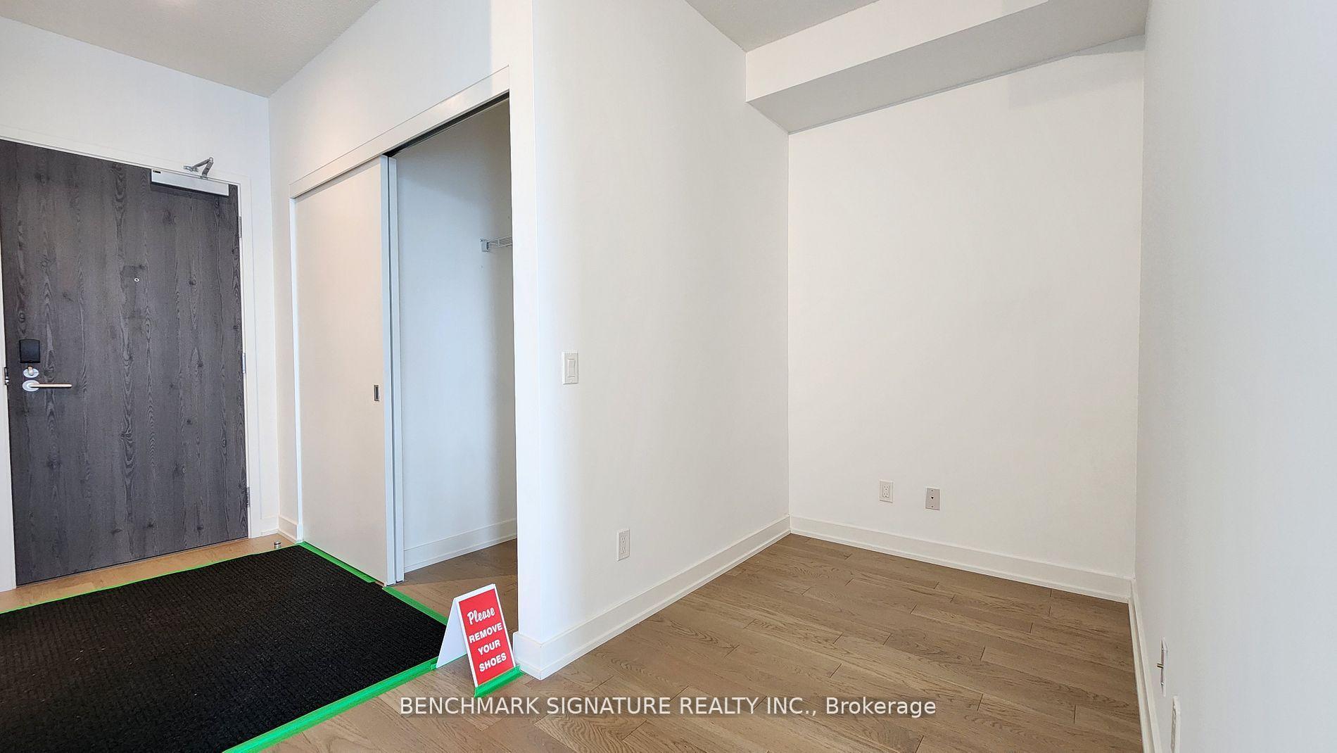 Photo 4 of Unit 2415, 25 Richmond Street E, Toronto, Church-Yonge Corridor — HOMEH