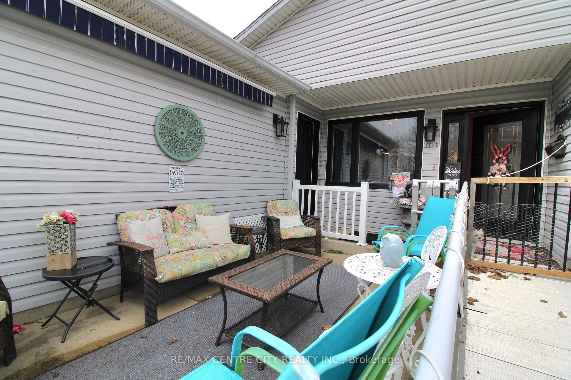 Photo 3 of 11 Stewart Street, Strathroy-Caradoc, SE — HOMEH