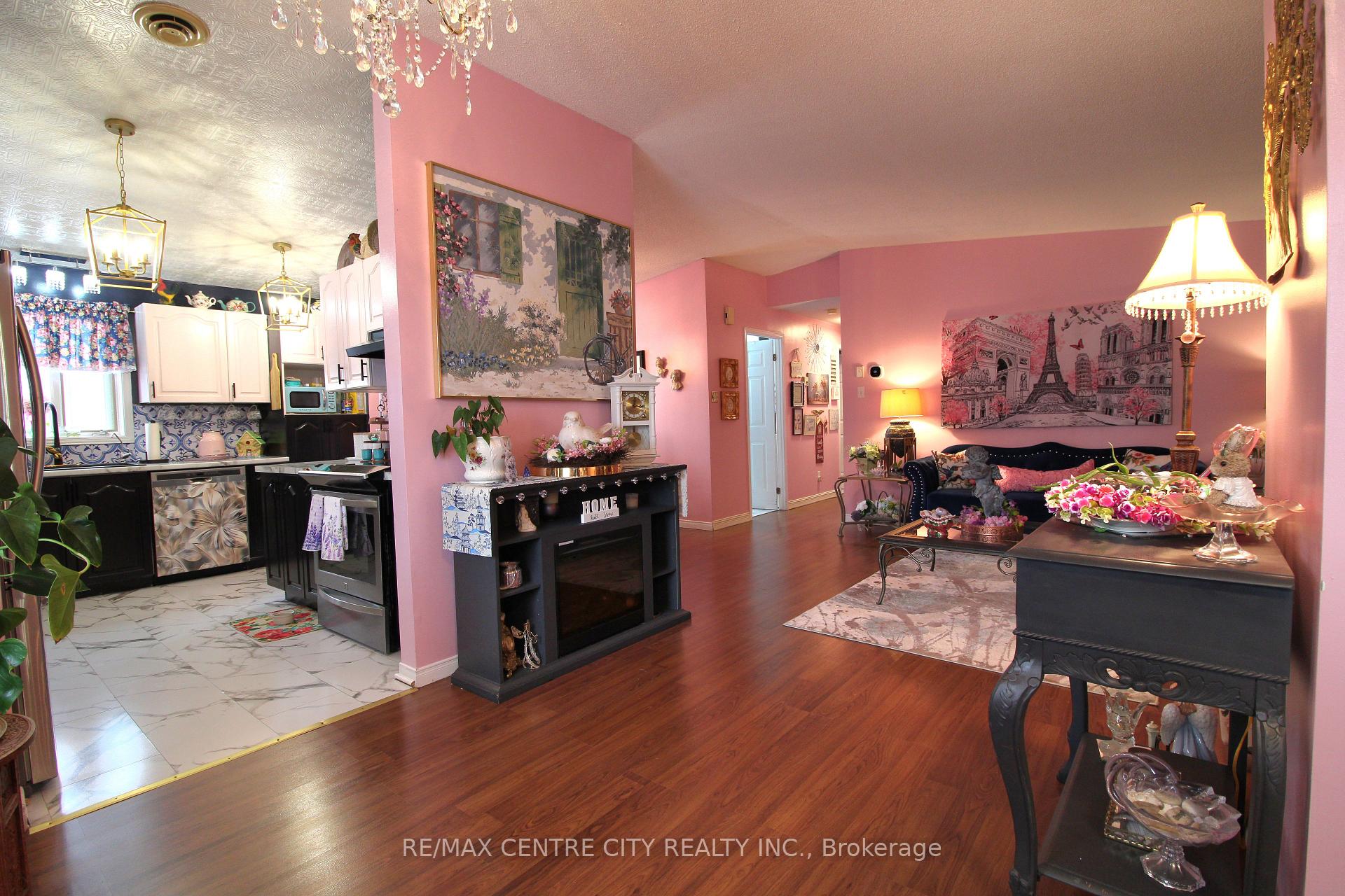 Photo 5 of 11 Stewart Street, Strathroy-Caradoc, SE — HOMEH