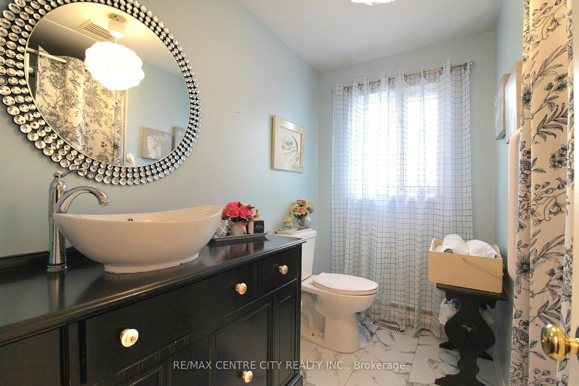 Photo 20 of 11 Stewart Street, Strathroy-Caradoc, SE — HOMEH