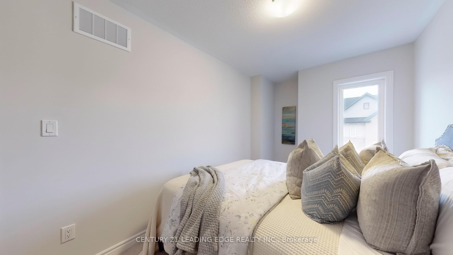 Photo 24 of 1768 Rex Heath Drive S, Pickering, Duffin Heights — HOMEH