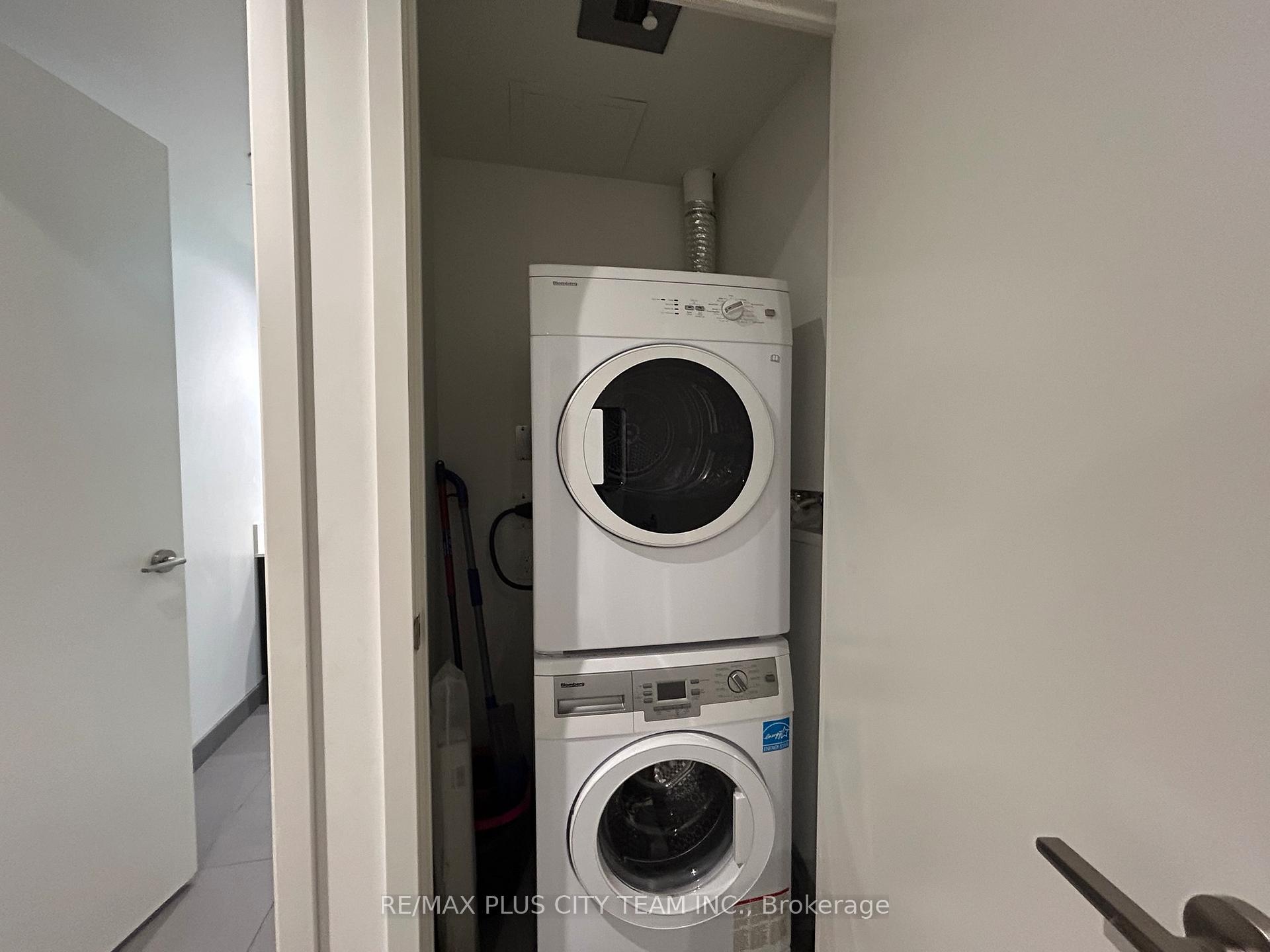 Photo 5 of Unit 419, 60 Colborne Street, Toronto, Church-Yonge Corridor — HOMEH