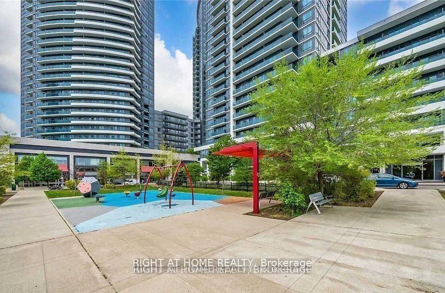 Photo 17 of Unit 533, 7165 Yonge Street, Markham, Grandview — HOMEH