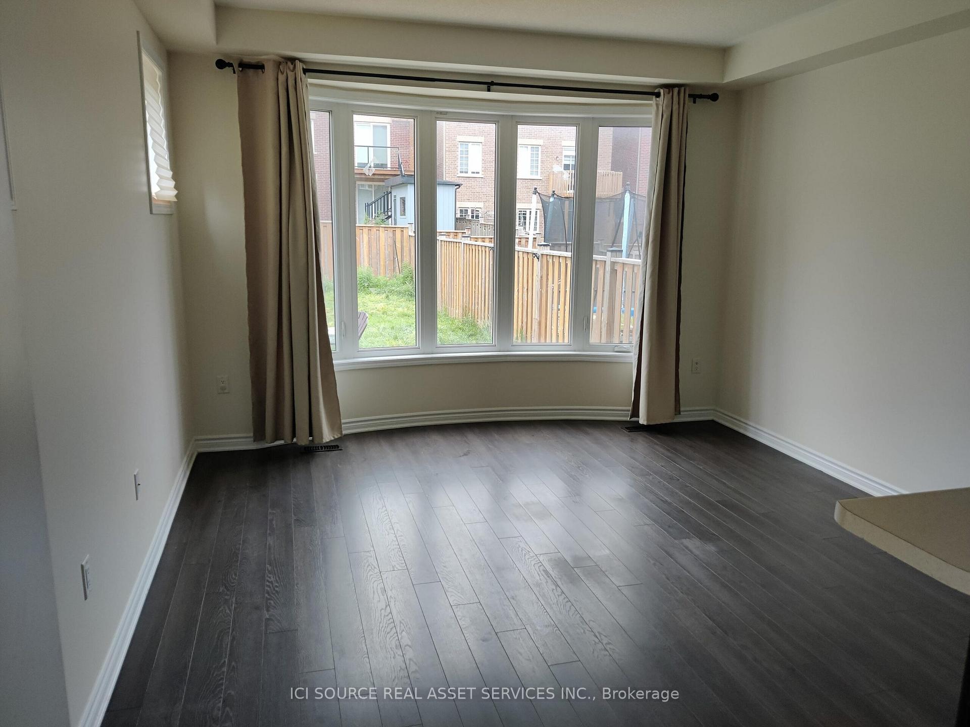 Photo 9 of Unit Main, 2nd Floor, 57 Phyllis Drive, Caledon, Rural Caledon — HOMEH