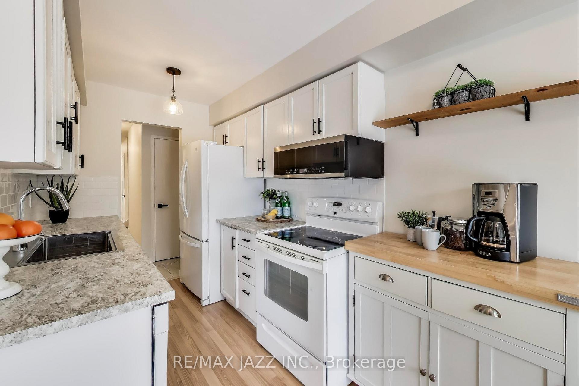 Photo 7 of Unit 22, 811 Wilson Road N, Oshawa, Pinecrest — HOMEH