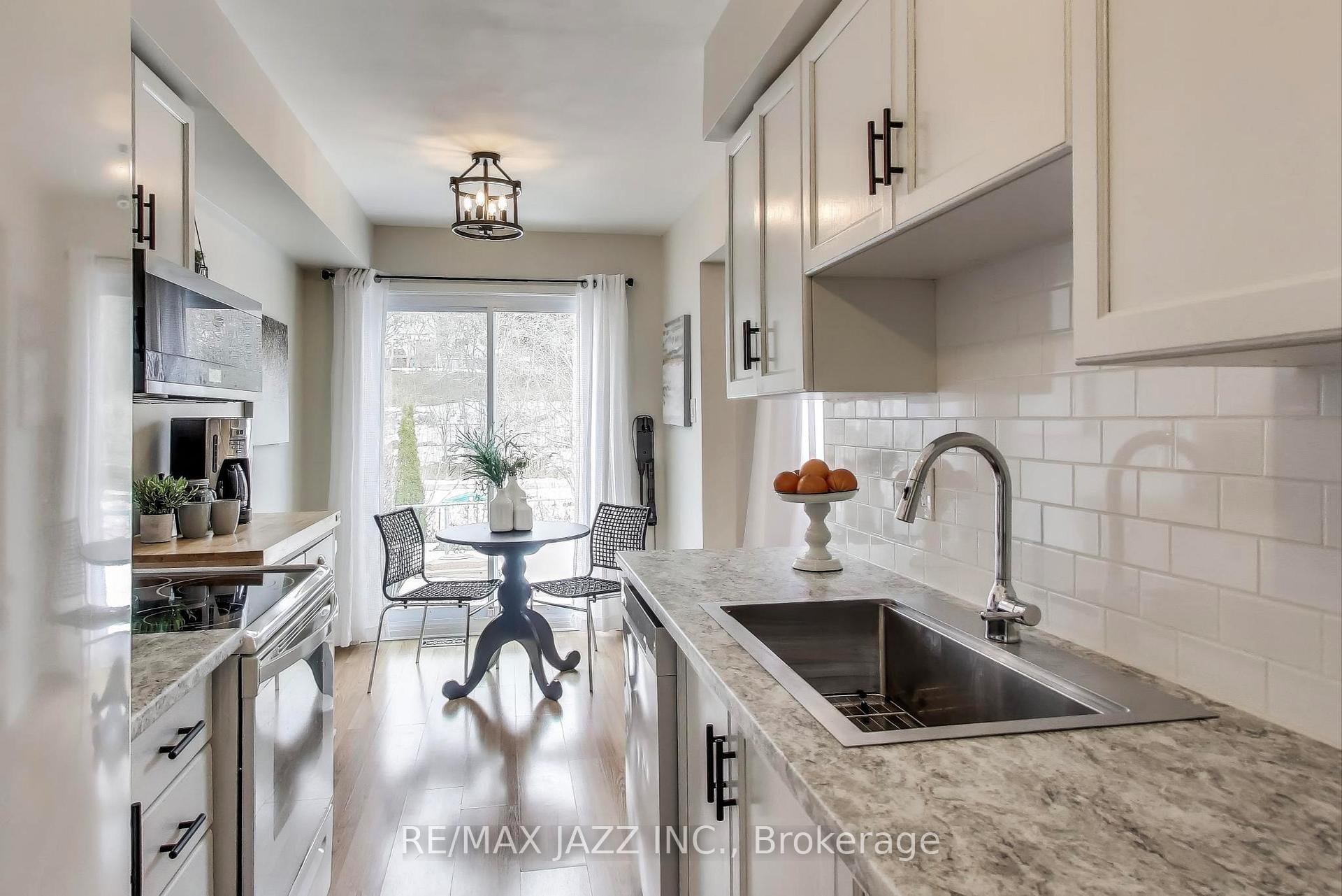 Photo 9 of Unit 22, 811 Wilson Road N, Oshawa, Pinecrest — HOMEH