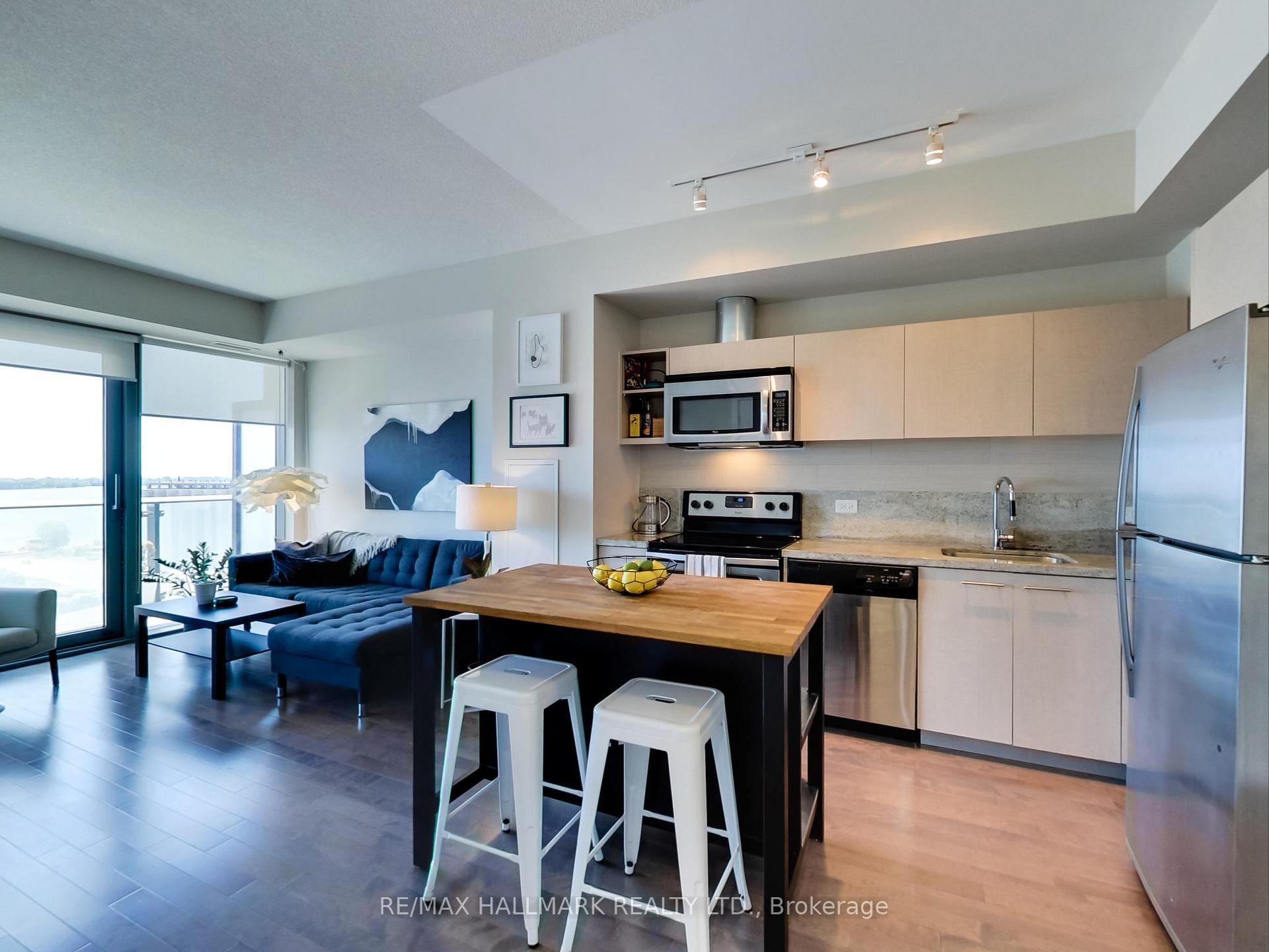 Photo 5 of Unit 1307, 70 Distillery Lane, Toronto, Waterfront Communities — HOMEH