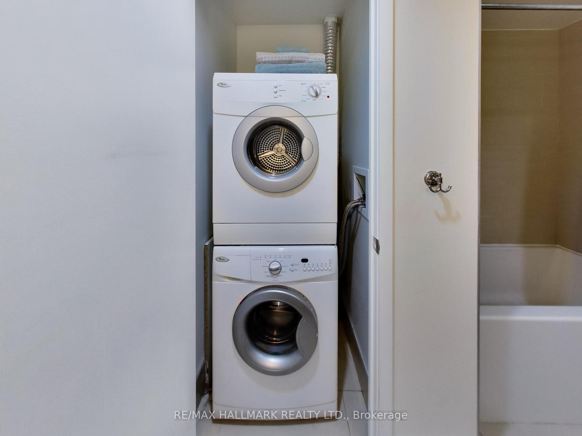 Photo 7 of Unit 1307, 70 Distillery Lane, Toronto, Waterfront Communities — HOMEH
