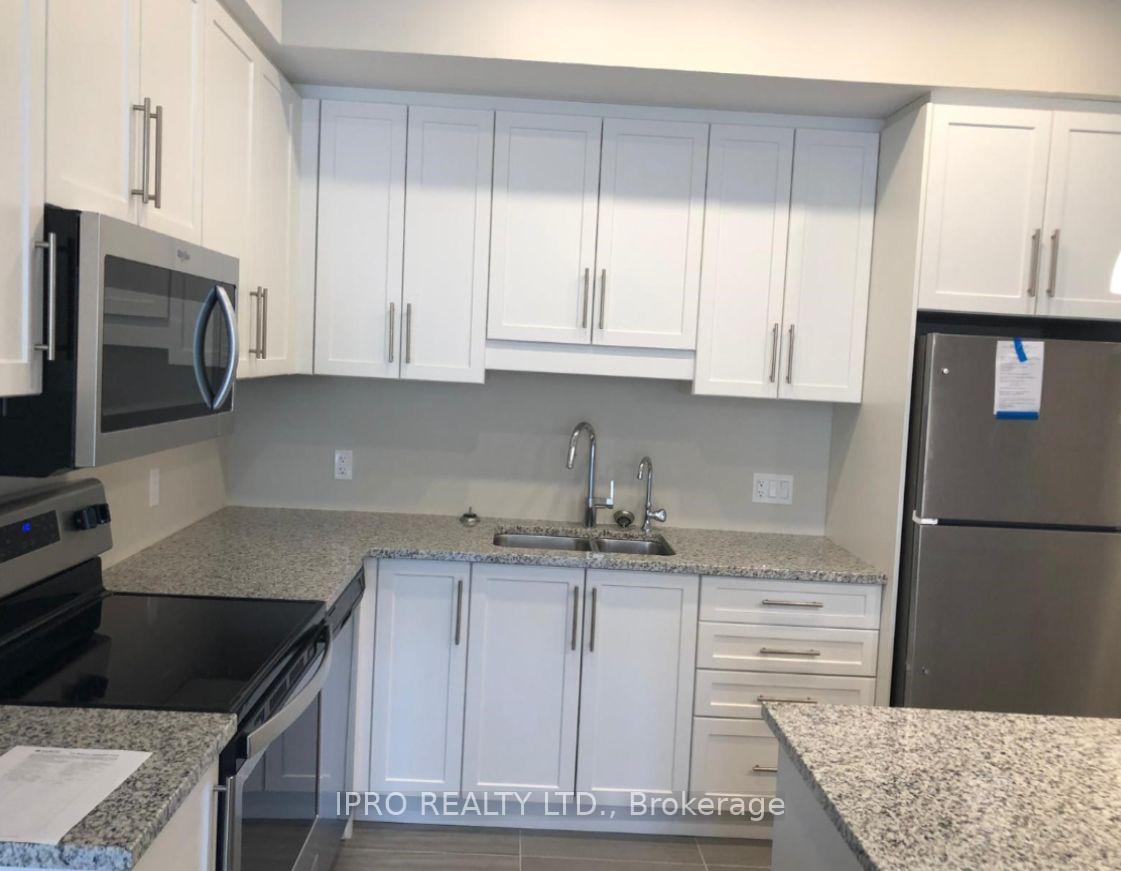Photo 4 of Unit 104, 333 Gosling Gardens, Guelph, Clairfields/Hanlon Business Park — HOMEH